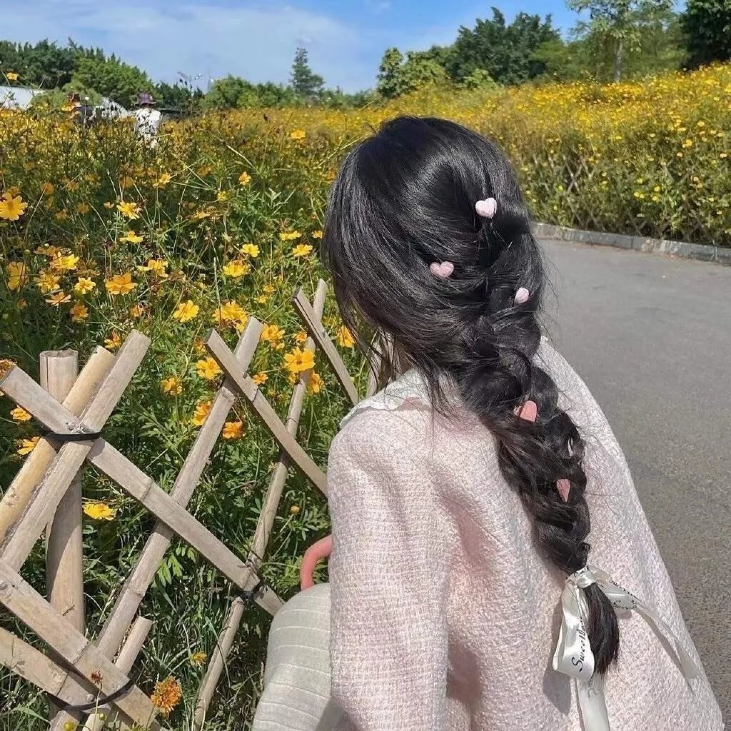 幽灵女孩海报